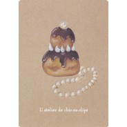 Religieuse au chocolat, patisserie-bijou sur carte postale