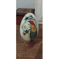 Oeuf d'oie peint &agrave; la main, Le Baron, blaireau humanis&eacute;